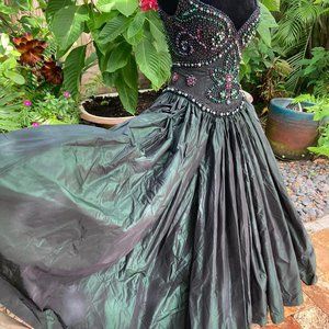Haute Couture Nana Muellerschoen  Spectacular ball gown 2-6